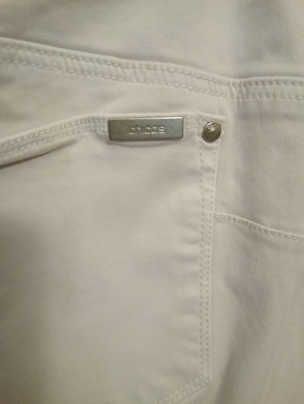 Chico's Cream Cropped Pants - Picture 4 of 8